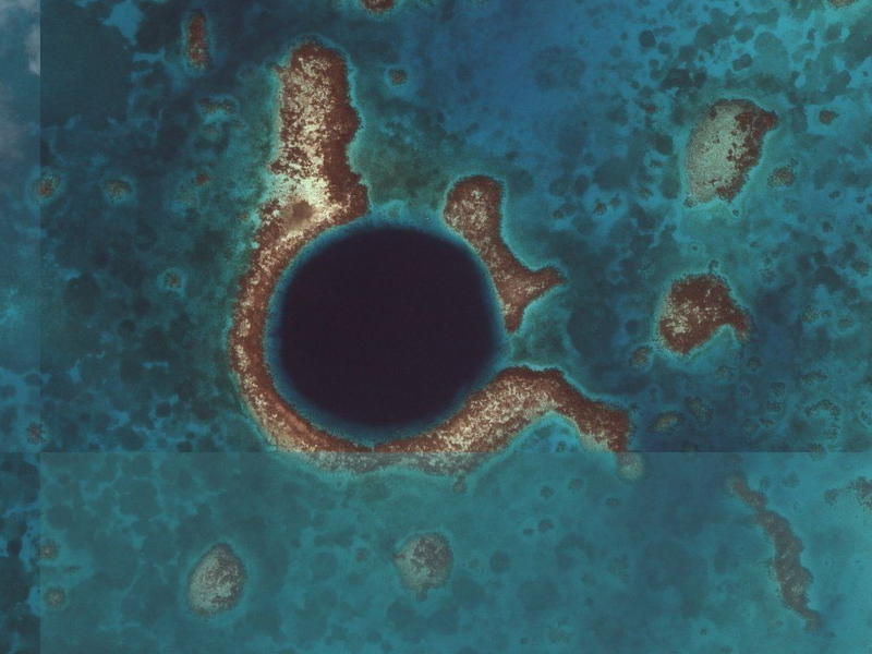 Zdjęcie satelitarne studni na Belize.