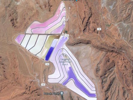 Potash pounds - zbiorniki do pozyskiwania potasu na pustyni Moab