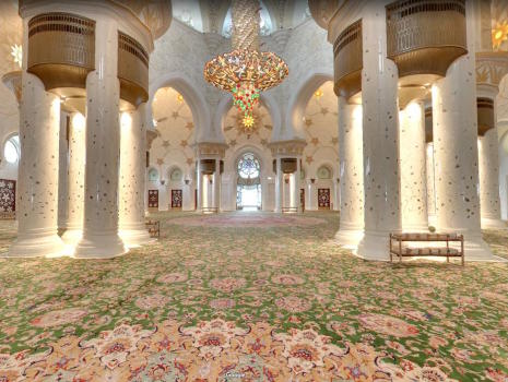 Wnętrze wielkiego meczetu Szejka Zajida
